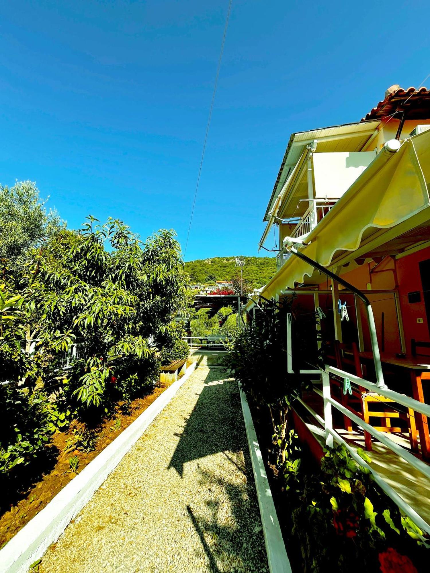 Garden Rooms Himarë Exterior foto