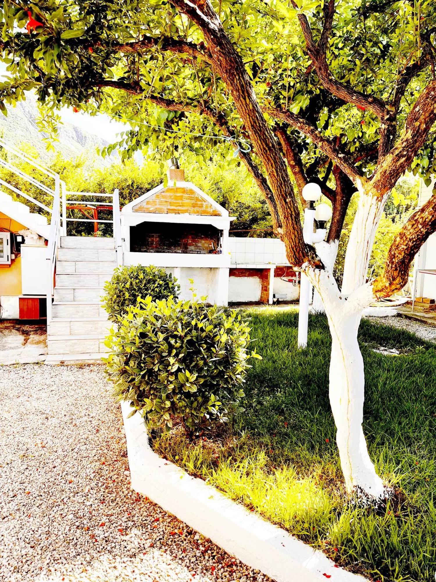 Garden Rooms Himarë Exterior foto